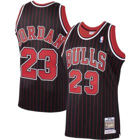 Men's Mitchell & Ness Michael Jordan Black Chicago Bulls Hardwood Classics 1995-96 Authentic Jersey