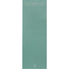 Manduka Yogitoes Solid Yoga Mat Towel Wasabi, Standard