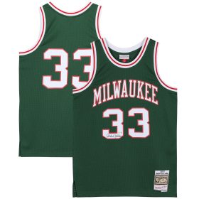 Kareem Abdul-Jabbar Milwaukee Bucks Autographed Green Mitchell and Ness 1970-71 Throwback Jersey