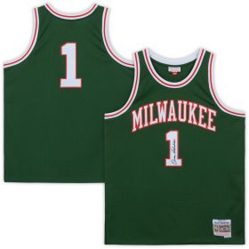 Oscar Robertson Milwaukee Bucks Autographed Mitchell & Ness Green Replica Jersey