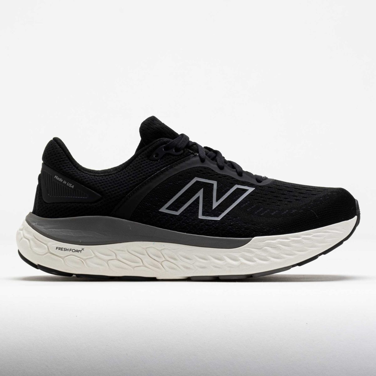 New Balance 1540v4 Women's Running Shoes Black/White Size 8.5 Width EE - Extra Wide